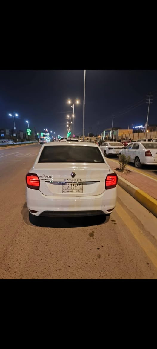 السلام عليكم 
رينو سنمبل 2020
ماشيه 119الف 
حته كتلوك مال شركه موجود 
تبريد ثلج🥶
حداديه جديده✅
 كير مكينه تخم تاير كله جديد✅
ضربته جاملغ امامي 
ملاحضه.....  سياره مو حره مو حره 
سعره 75وبيه مجال بسيط 
***********
