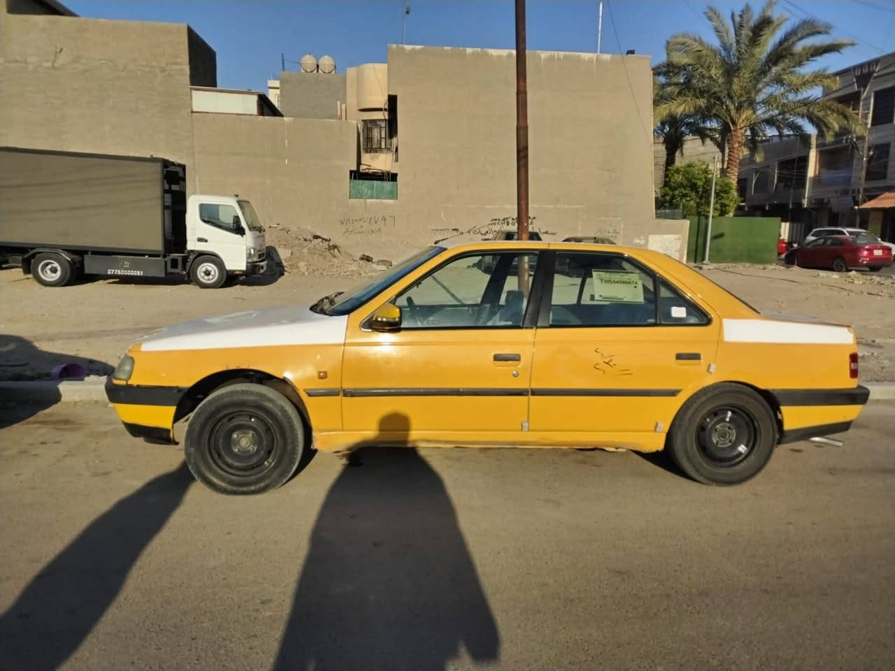 السلام عليكم بيجو 2010 بيه جاملق بدل المامي سنويه بسمي مصفره هيه وغرامات  العنوان بغداد الغزاليه والسعر30 وبيه مجال لشراي***********
