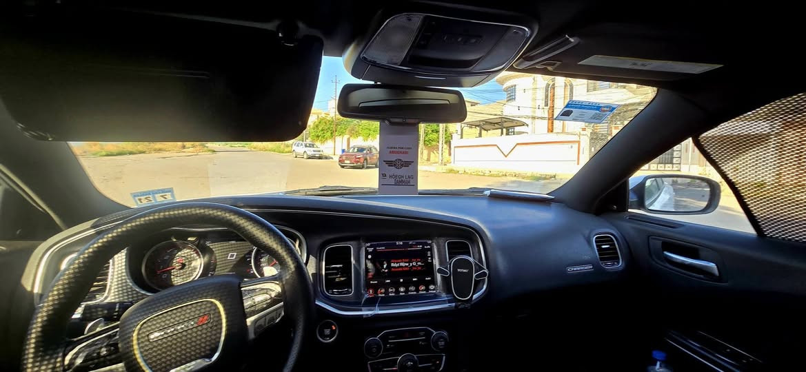جارجر موديل 2018
كشنات امامية تدفئة
تحكم بالكشنات كهربائي
سلايد روف
شفتات ستيرن
 هيتر بالمرايات
رادارات جانبية
رادارات خلفية
شاشة كبيرة
برمجة نظام تسارع
برمجة نظام توب سبيد
ترحيب بالمري
لايتات زنون بلادي
السيارة فول مواصفات عدا كشن الجلد وجديدة ممتعوبة وارد كندي
كلييين بدون ضررر
مكانها الموصل الكفائات الثانية
*********** للاستفسار اتصل
