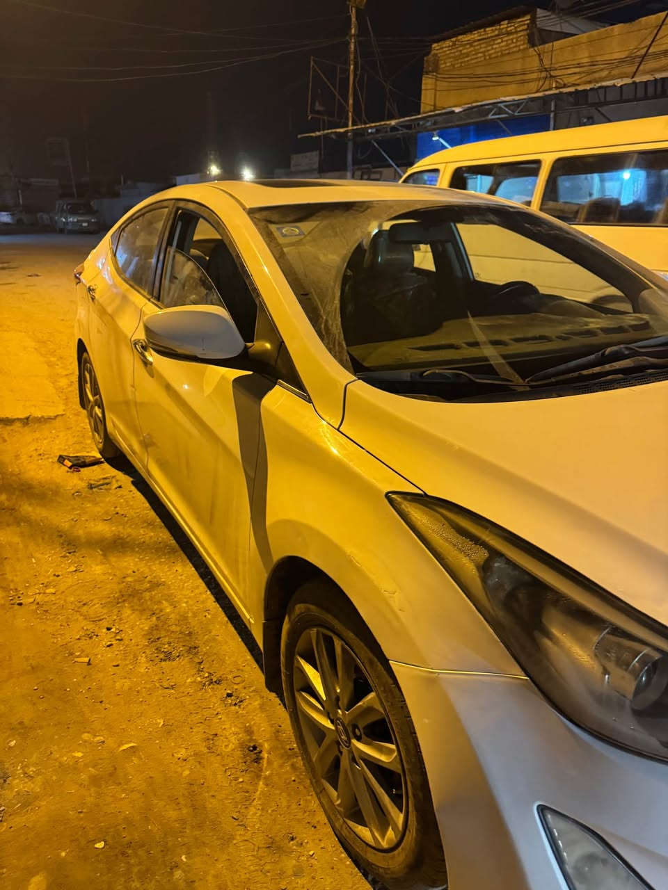 النترا 2015فول فتحة تبريد خلفي بدون بصمة بيها قطعتين وباردات سونارها ع الخاص مكانها نجف رقمها نجف مداور ثاني يوم السعر 122الاستفسار *********** النجف, العراق
