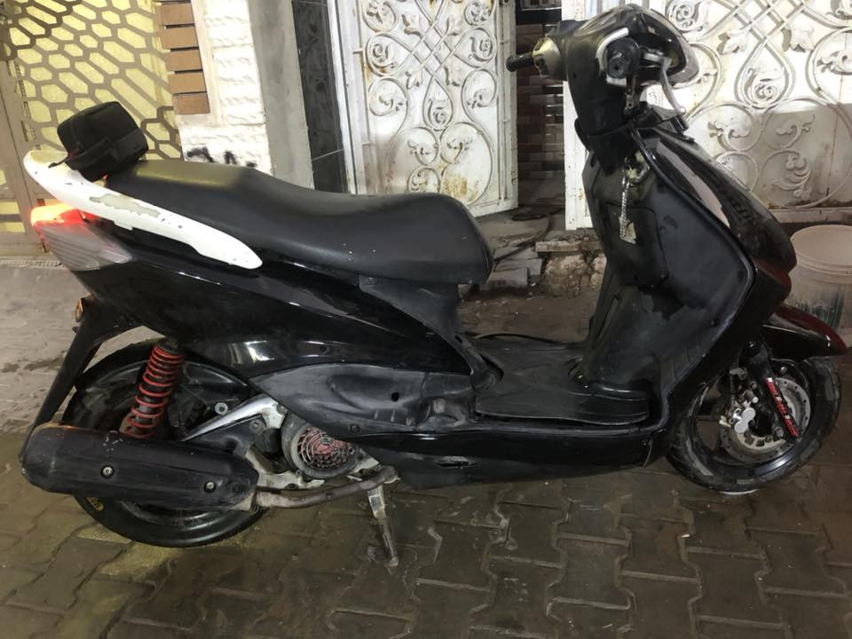 سكنس للبيع نظيفة استخدام شخصي شلعة معدل فول ومرتبة مجفتة اكفلك تجفيت مضبوط وقطع اصلية كلشي ثاني ممبدل بيها وعل بلادي 
450 اريد ابيعها لان محتاج فلوس للجامعة بس
***********
