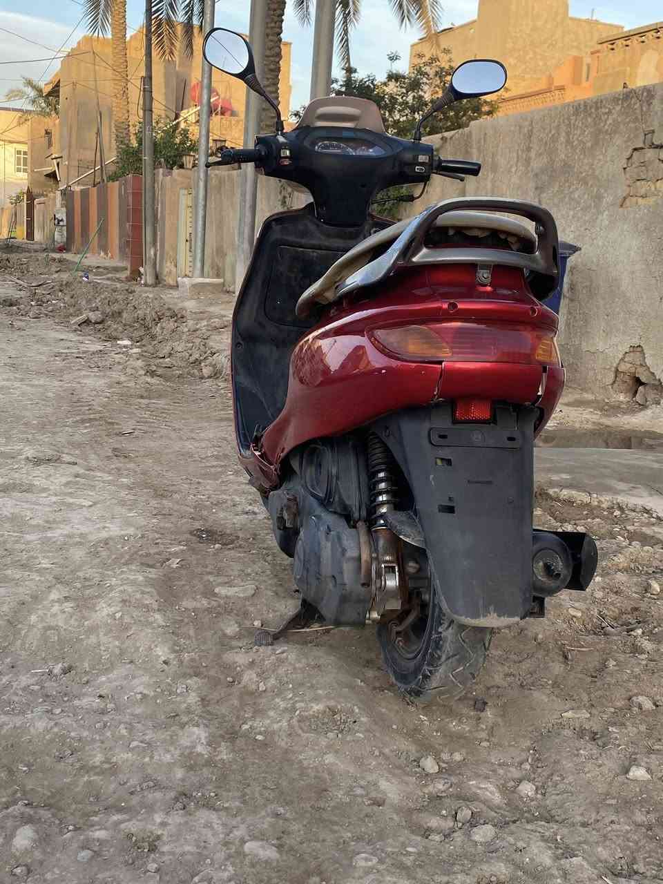 سلام عليكم دراجه فراشه للبيع مكفوله من تاير للتاير نكره سلف من الصبح الاستفسار ***********
