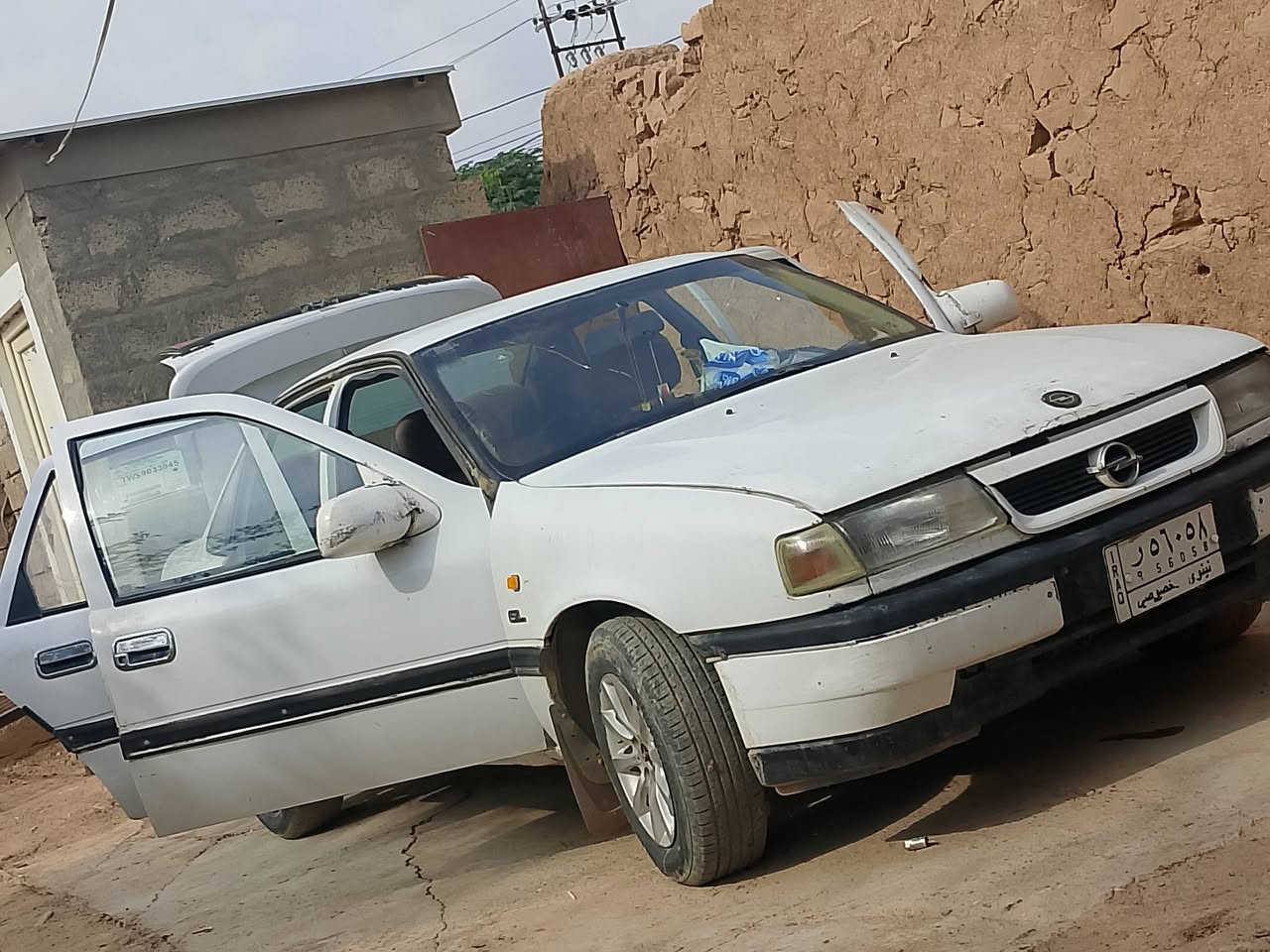 السلام عليكم فكتره حجم 18موديل 91رقم ابيض سنويها خضره صبغ دواير دوسات بونت تبديل باب السعر 44.        الرقم الشراي يدك على هاذا الرقم.   ***********
