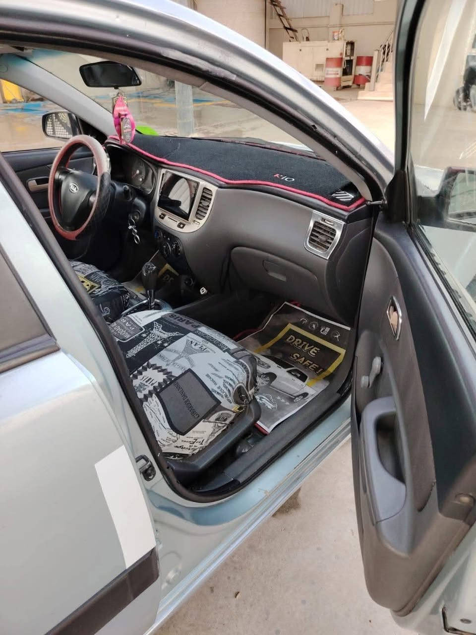 سلام عليكم ريو2007البيع السعر 78 وبيه مجال مكينه 1600خيرمن الله كيرها وصدرها وتايرات خير من الله حادثها جاملغ امامي التواصل بس وتساب 
***********  مكانها بغداد
