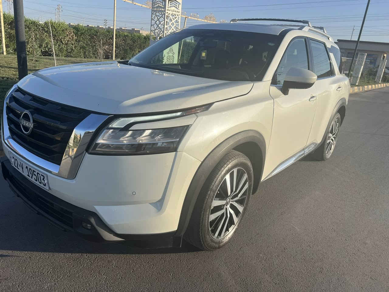 للبيع  : نيسان باثفايندر 

الفئه : PLATINUM بلاتينيوم 

الموديل : 2023

حجم المحرك : V6 3500  

اللون : ابيض

الممشى: 44 الف كيلو 

المواصفات :

بانوراما 
قياده ذاتيه
داتا شو 
كامرات 360 درجه
عدادات ديجيتال
تحكم وضعية الستيرنك كهرباء 
بردات خلفيه 
بصمة تشغيل
بصمات ابواب 
تشغيل عن بعد
تدفئة مقاعد اماميه
تبريد مقاعد اماميه
تدفئة مقاعد خلفيه

هيتر ستيرن 
مقاعد جلد
رادار امامي و خلفي و جانبي 
تحديد مسار 
حساسات اماميه
حساسات خلفيه
صندوك كهرباء 
7 وضعيات قياده
Auto stop engine
تترقم فقط شمالي
مكان السيارة تكريت 
الضرر ؛ جاملغ وبنيد بدون دواخل ايرباك ستيرن طاك ومبدل بلاد فقط 
*********** 
السعر 270 وبيها مجال
