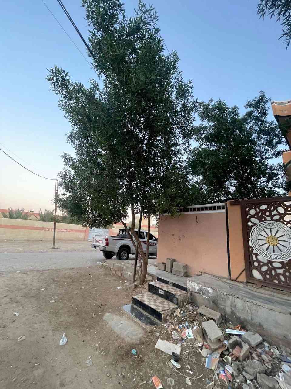 دار ركن للبيع موقع مميز
التفاصيل 
دار ركن طابقين بناء طابوق حديث المساحه ١٧٠ متر ٤ غرف نوم استقبال صاله. المكان منطقة سيف سعد قرب جسر الغالبيه للاستفسار الاتصال بالرقم ***********
