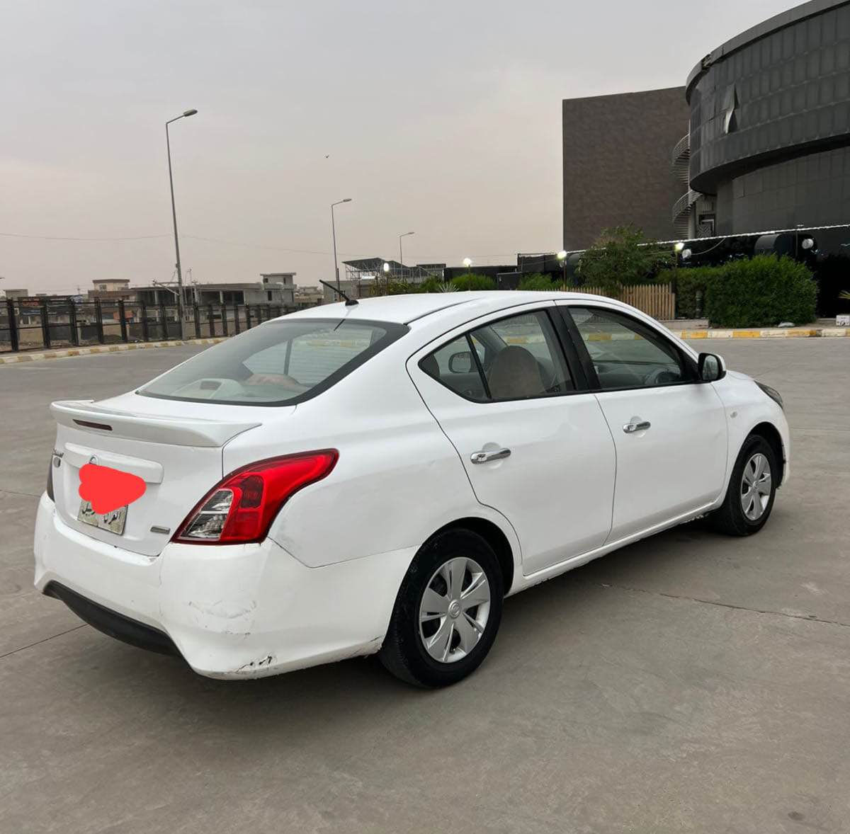 صني موديل ٢٠١٦  بس ساردي بيوايه كشتي بيلادا نةصبوغ نة گوراو نة معجون كشتي بشةر تة ٢٠٠هه زار رويشتوا
كيرو مكينةي بة شةرتة
كوبوني بنزيني هه يه 
*********** كركوك, العراق
