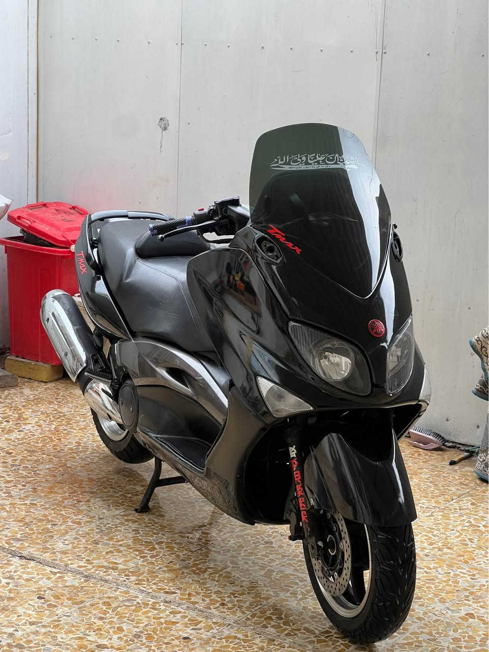 السلام عليكم ورحمة الله وبركاته 
للبيع تي ماكس 2008كفاله عامه 
ماشيه 35
مكينه كفاله الدراجه بحاله جيده جدا 
مكان بغداد 
الاستفسار *********** المحمودية, بابل
