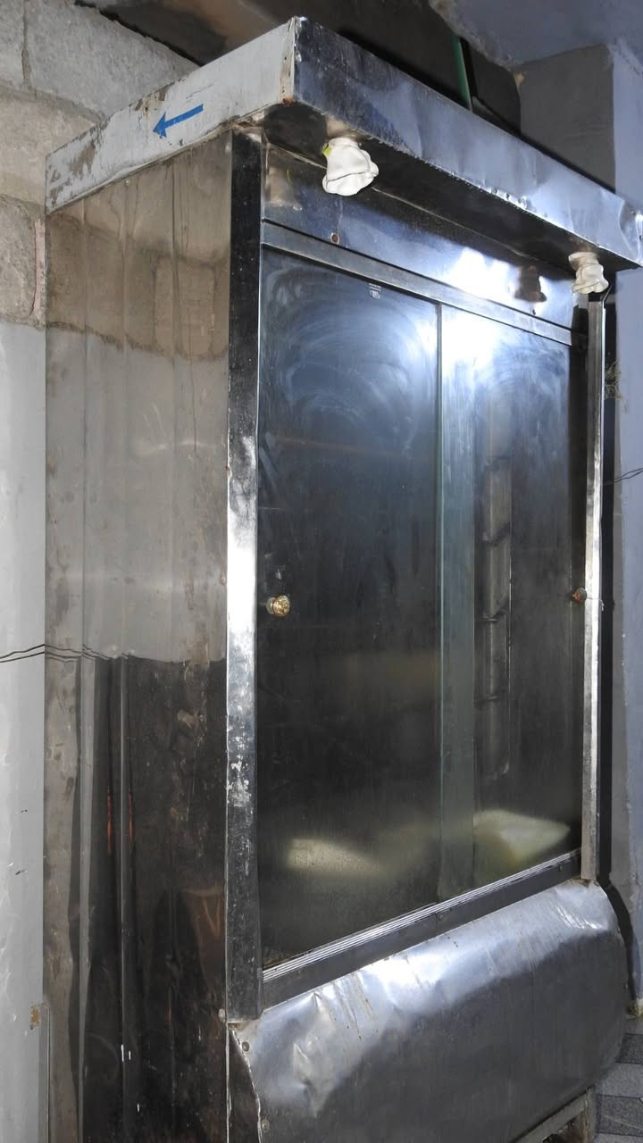 السلام عليكم شوايه دجاج للبيع سعر ٢٥٠ ماطور شغال عنوان ديالى شهربان ***********
