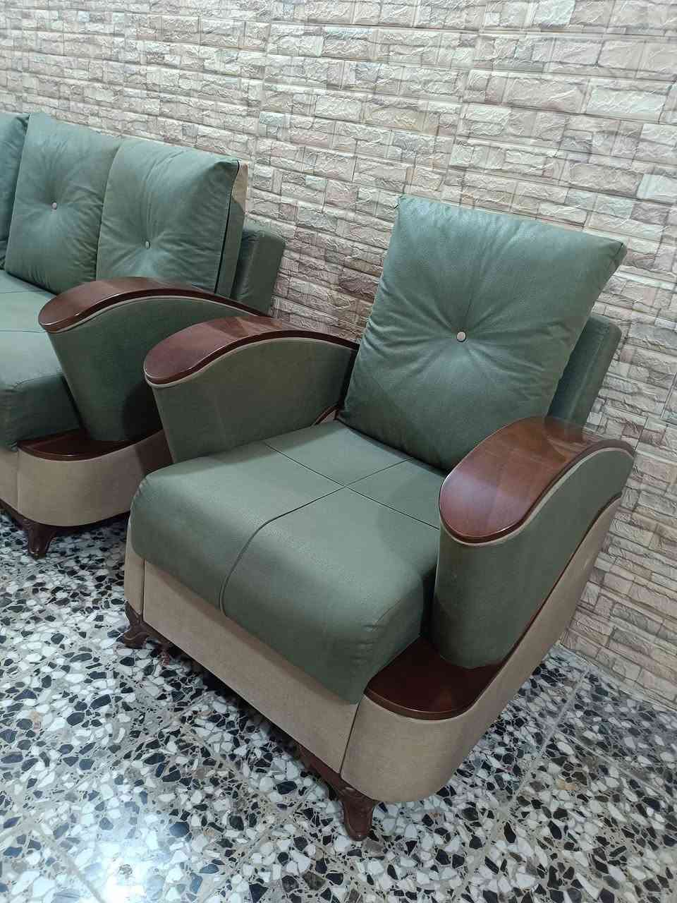 تخم تركي 10 مقاعد مودرن أخو الجديد المكان كوفه ***********
