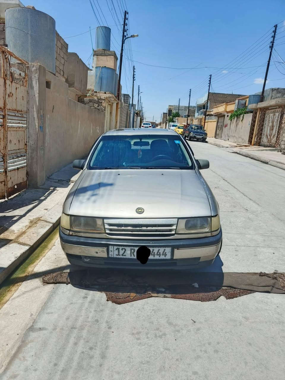 السلام عليكم فكترا حجم ٢٠  موديل ٩٢ بسمي مابيه صبغ دواير فقط السعر ٣٥ بيهه مجال اشويه
***********
