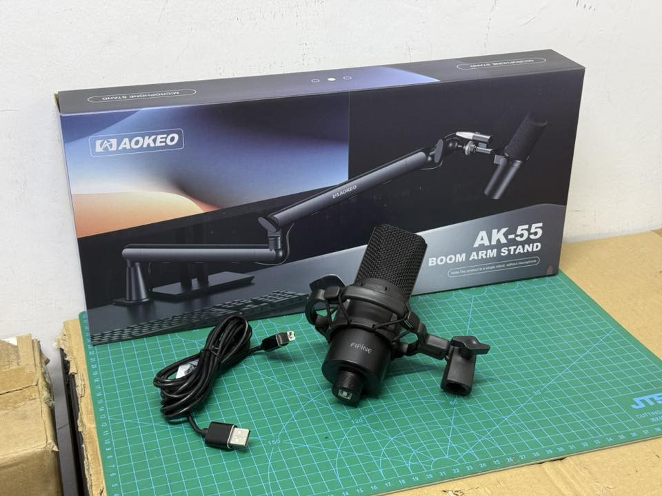 الاسعار نهائية وغير شاملة لاجور التوصيل 🚚 (٥ الف بغداد و٦ الف محافظات).
الفحص عند الاستلام وقبل تسليم المبلغ للمندوب.

بدون احراج رجاء 💐


**إذا كنت صاحب هذا الإعلان وتريد حذفه لأي سبب، رجاءا أرسل رسالة إلى الدعم الفني**