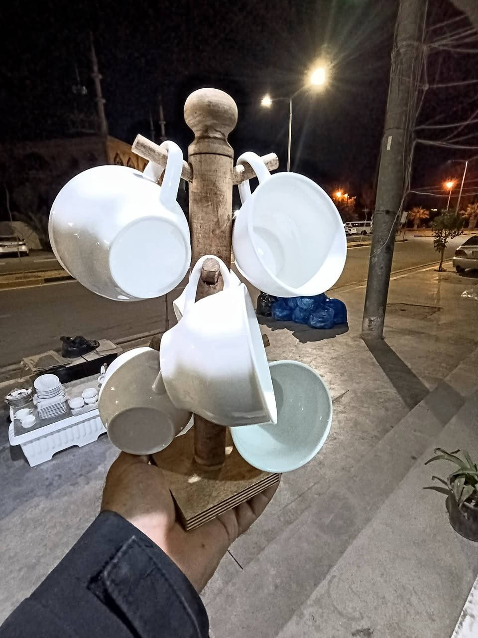 8000
كلار ليوا مزكوتي بخاري 
***********
