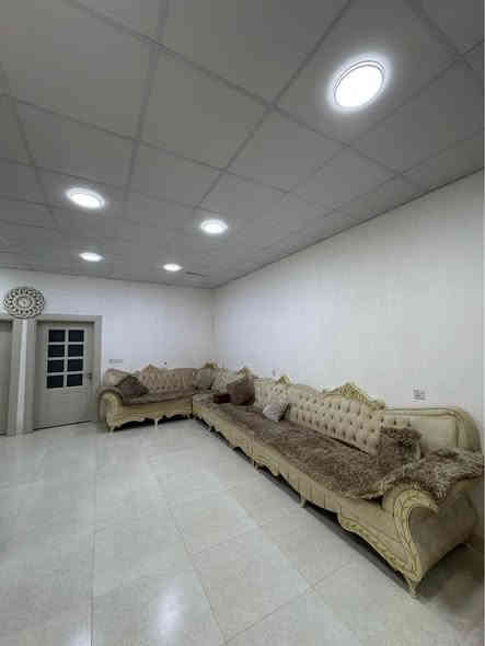 قەنەفەی 10 نەفەری کلاسیک بۆ فرۆشتن  زۆر پاکن 
لە سلیمانیم 
سحری 375 هەزار و مەجال
*********** السليمانية
