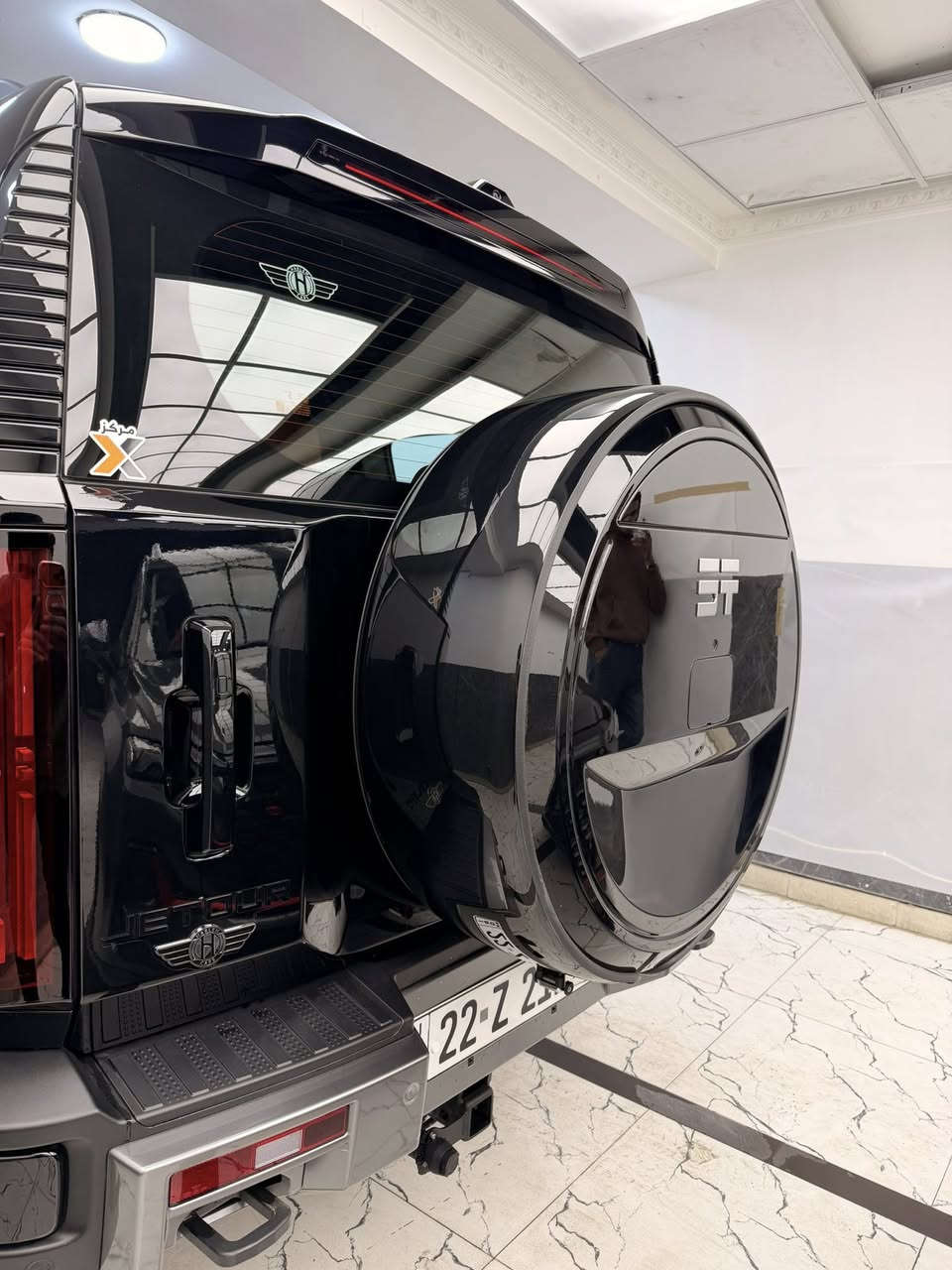 السلام عليكم جيتور G700 للبيع
الموديل :-2026 ضمان شركة هارلم10 سنوات او مليون كيلو ايهما اولاً
الممشى :-6000 ست الاف كيلو متر 
اللون اسود داخل مشمشي 
المواصفات فئة بريميوم فل كامل دواسات كهربائية شاشة سقف وشاشة تبريد مع ثلاث قفل اكسل امامي ووسطي وخلفي دوران دبابة ومود سباق ومود دريفت جميع الكراسي تبريد مع مساج مع دعامات قدم ( كرسي طائرة )هذه ابرز الاختلافات عن الفئات الاقل منها مع باقي المواصفات المتعارف عليها السيارة مرقم شمالي محافظة اربيل السيارة مغلفة بافلام حماية بي بي اف ضمان 15 سنة من مركز اكس 
سعر السيارة 73 مليون دينار عراقي قفل 🔒 
مكان السياره بغداد زيونة شارع الربيعي 
للتواصل ***********
***********
اتصال او واتساب
