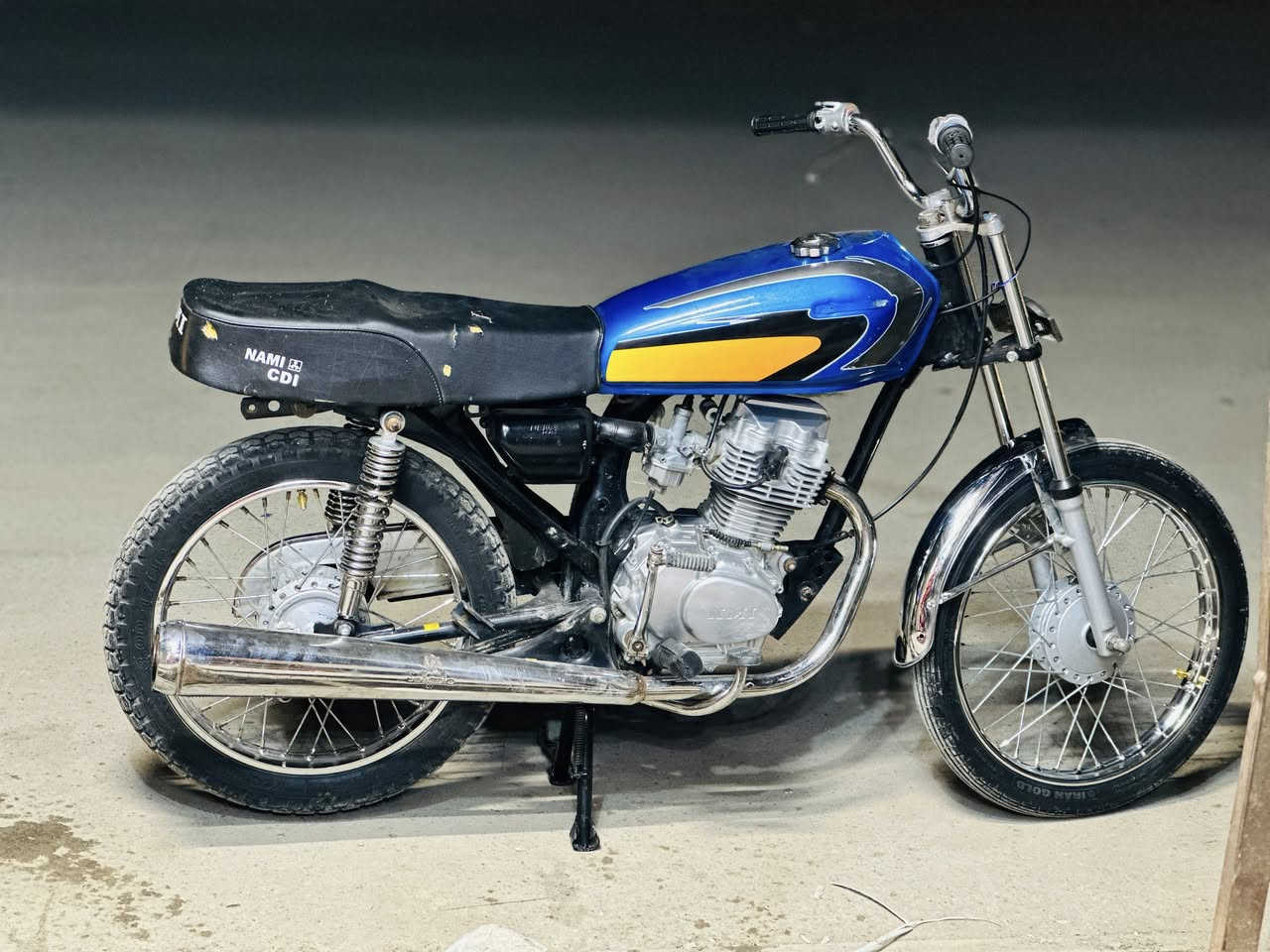 سلام عليكم دراجه كلك تعمير 25 شوفت عينك مكينه نامه شلامجه برغي مامفتوح سعرها 550 مكاني قلعه سكر مامتواجد خاص ***********
