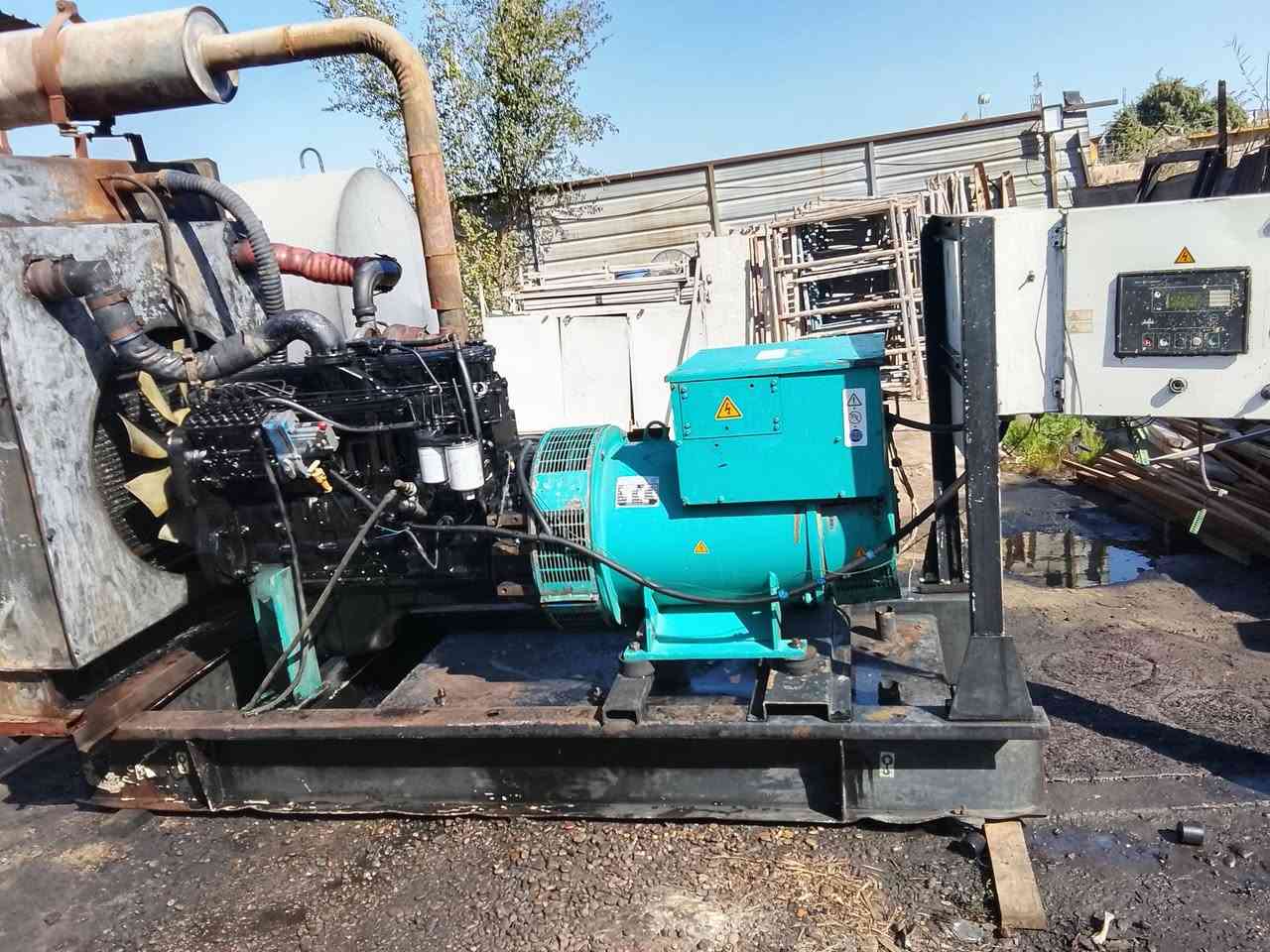 سلم عليكم كميز 350كيفي24ولاف للبيع عنوان بغداد رقم ***********
