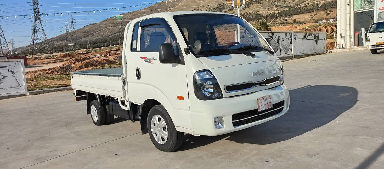 سەرە تابەناوی خوا 
کیا بیلاد 2009 کراوەت 2019
سعری 65گەڵاو مەجال
3000سوپەر مەکینە ڕەش
تەنها 170هەزار ڕۆشتوە
کارەبای بەسراوە 
تەبرید ساردوو گەرم 
برێکی بەسراوە 
دە عمی دای بەسراوە
ناو بۆدی بەسراوە
ئێستۆپی دوای بەسراوە
تازەداغڵە
سەیارە کە کامل جایزە
***********
***********
