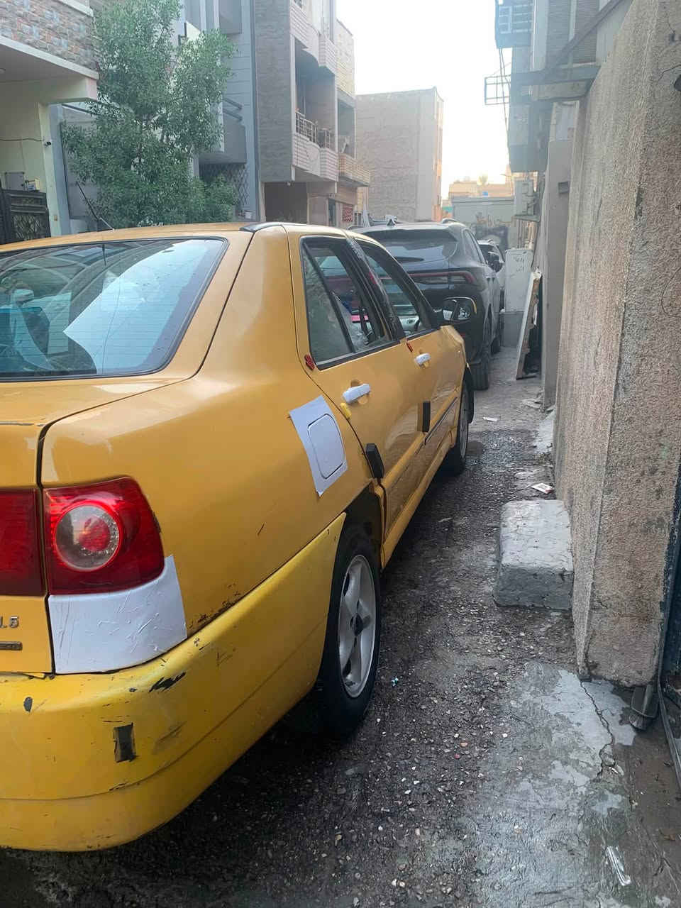 يالله
سلام عليكم شيري كوين مديل ٢٠١١ محور كير ومكينه كورلا بكاتشو ١٦٠٠ بعدها بجيس تبريد ثلج كهربائيات كلها شغاله بكل لايت لدات تخم تاير جديد
شاشه وكامره خلفيه لاضربه ولا صبغ فقط بيه طخه بخشم الجاملغ الخلفي معمر وبعده مامصبوغ خاليله  كشر كله كفاله عامه بعده بجراده جام رباعي كهرباء شغال دوشمه جديده فقط الدعاميات لونها مصوفر   مابيها كل نقص كبل لشارع 
سعرها ٣٤ بيها مجال حك جيتك 
مكاني بغداد الاعظميه 
رقم الهاتف ***********
