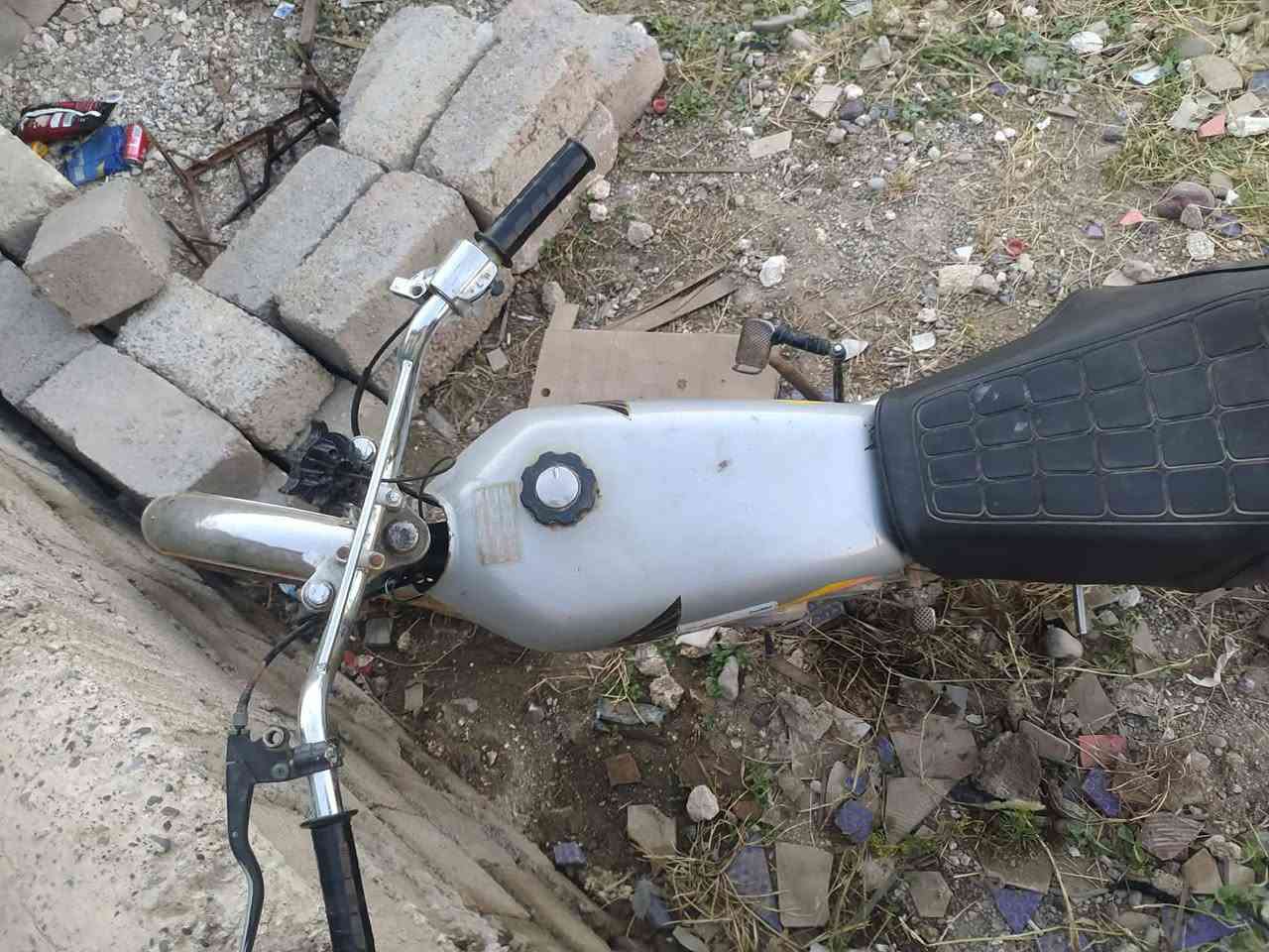 موطور للبيع السعر خاص


**إذا كنت صاحب هذا الإعلان وتريد حذفه لأي سبب، رجاءا أرسل رسالة إلى الدعم الفني**