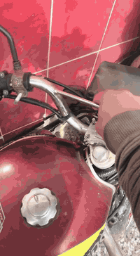 السلام عليكم اقره المنشور عدل
دراجه ايراني  5 گير
سنويه و رقم باسمي لوحات انگليزي  تحويل باي مكان وين ميعجبم 
الدراجه نازله بل 23 الدراجه على ايدي نضيفه اكثر من الصور ما طابه مصلح ابد على ايدي نگره سلف  المحرك مكفول فقط امفيلسه على ايدي 
و بيهه الاستان التعليگ مكصور و لاحمه يعني عادي ترفع على الاستان 
فقط هاذ النقص بعد اي نقص ما بيهه الدهن الي ابدله كله امزويل كل 15 يوم ابدل  
السعر 1400 و بيه مجال بيه مجال بيه مجال
***********
