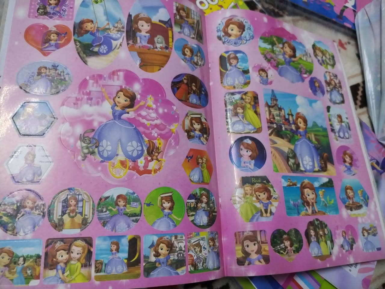 كراس تلوين للبنات 
سعر الف


**إذا كنت صاحب هذا الإعلان وتريد حذفه لأي سبب، رجاءا أرسل رسالة إلى الدعم الفني**