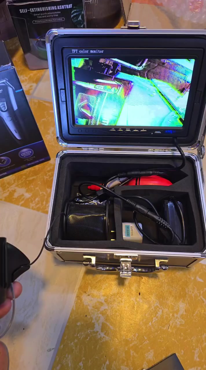 جهاز صيد  الاسماك تحت البحر
شاشه + كامره يجي شحن  
علبه المنيوم بطاريه ليثيوم + شاحنه 
سعر 150 
عنواني بصره


**إذا كنت صاحب هذا الإعلان وتريد حذفه لأي سبب، رجاءا أرسل رسالة إلى الدعم الفني**