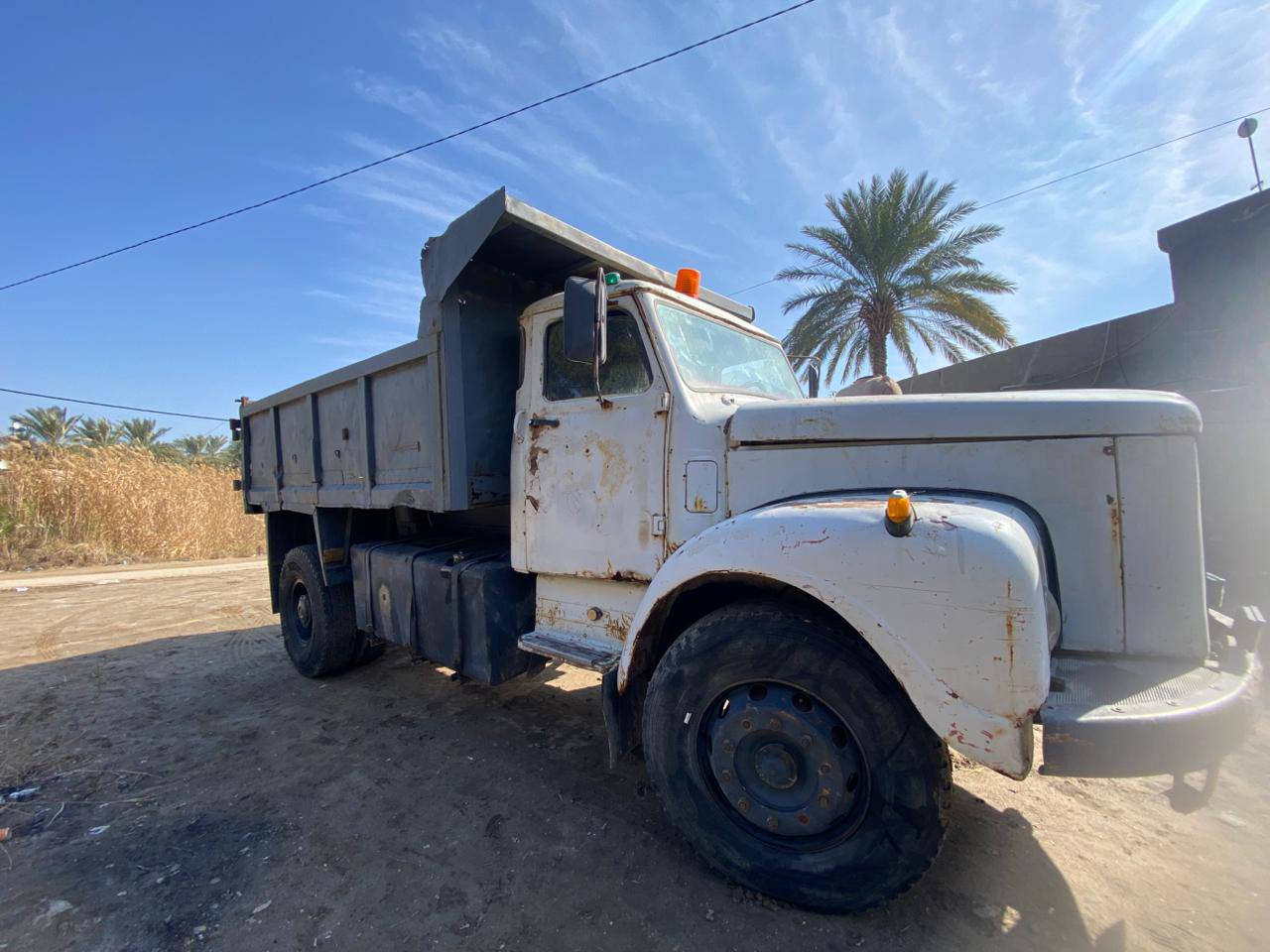 السلام عليكم سكاينا111 موديل 81 مكينه وكير 111 اكسن جيف البي شريط التحويل رقم بغداد اصفر ***********
