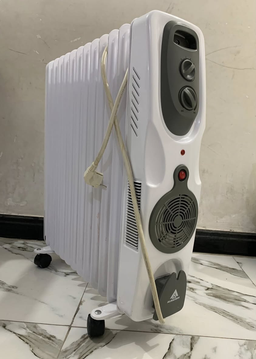 مبردة سوبر بور حجم 2.5 دبل واتر بم ودبل سرعة حلفة كارتونية مو العادية اخت الجديدة استخدام قليل السعر 200 الف قفل.
صوبة زيتية كبيرة شركة الحافظ اصلية 12 شمعة و3 درجات للحرارة مع مروحة ڤان جانبية السعر 50 الف قفل.


**إذا كنت صاحب هذا الإعلان وتريد حذفه لأي سبب، رجاءا أرسل رسالة إلى الدعم الفني**