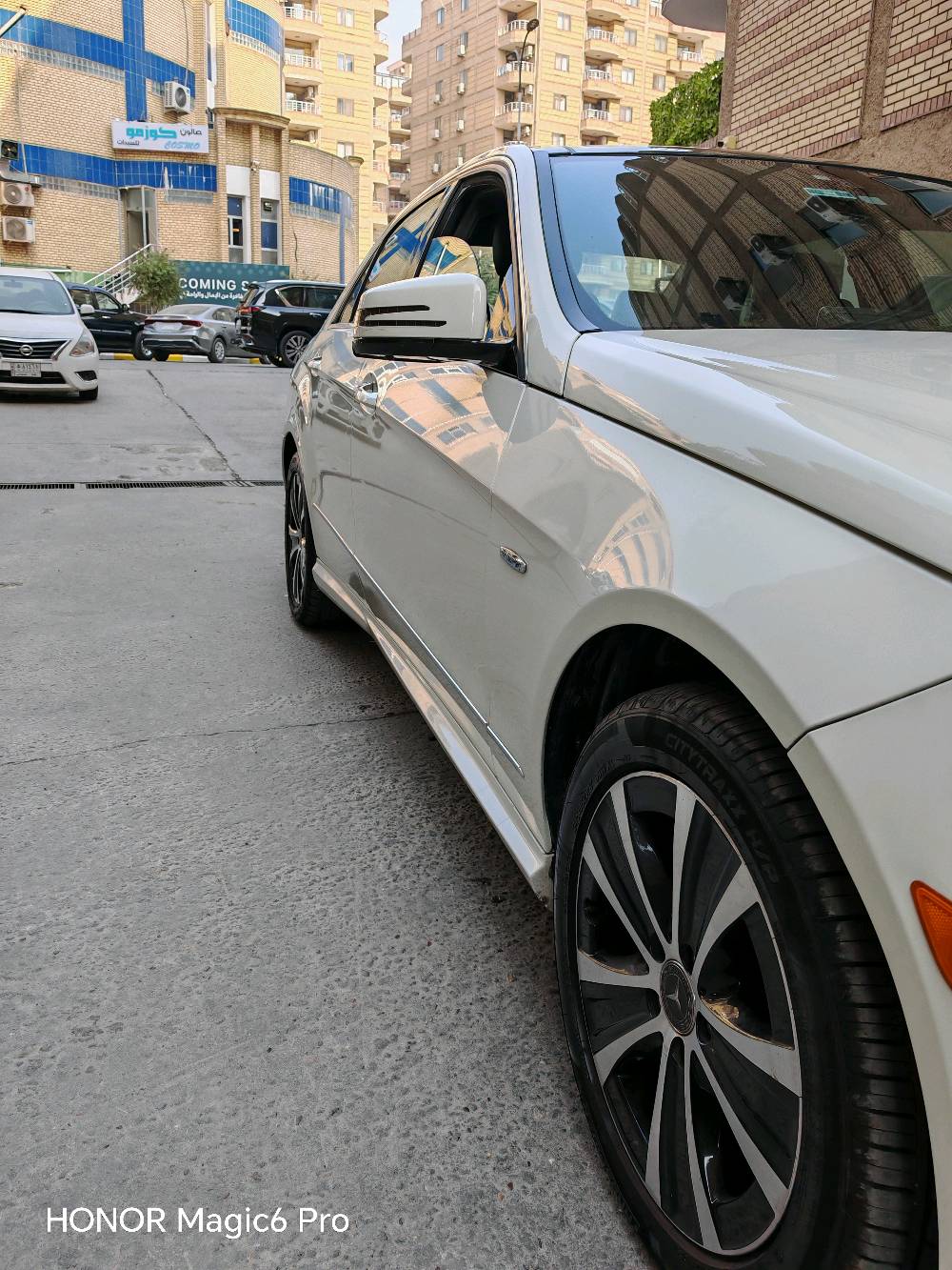 بغداد حي حطين
شنو نوع الغرض المعروض للبيع؟: 
مرسيدس E350 موديل 2011
شنو المواصفات التفصيلية للغرض؟: 
وارد امريكي يدون حادث كلين تايتل
وين موقعك في العراق لليحب يستلم الغرض؟: 
بغداد الكرخ حي حطين
شنو حالة الغرض (جديد لو مستعمل)؟: 
نظيفة جدا وبلادية 
شنو السعر المطلوب للغرض؟: 
190$