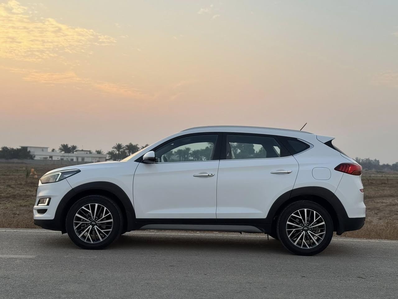 السلام عليكم
توسان 2020 خليجي 

كفاله من الصبغ عدا بارد مقدمه البنيد فقط بدون فتح 

كرسي كهرباء شاشه جلد 

شاحن لاسلكي 

بصمه كاميرا حساس وباقي المواصفات معروفه 

ماشيه 130 

السعر 185

العنوان بغداد

للاستفسار 

***********

***********
