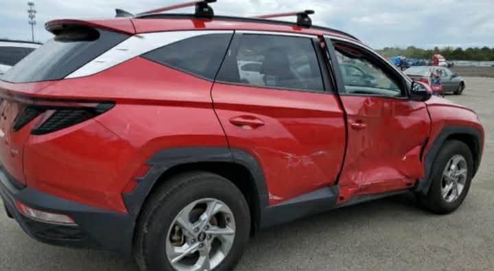 حادثها كما موضح بالصور
للبيـــــــــــع 
مــــكــــــان بـــــــــــابل 
سيـــــــــــاره مال جناي 
هيونداي توكسان 2023 وارد أمريكي
السياره نص فول
مواصفات
محرك 2500
كشنات الاماميه تدفئه
كشن السايق كهربائي
كار بلاي
رقم بابل الجديد
السياره حادثها باب جهة الصدر فقط صور الحادث موضحه

***********
