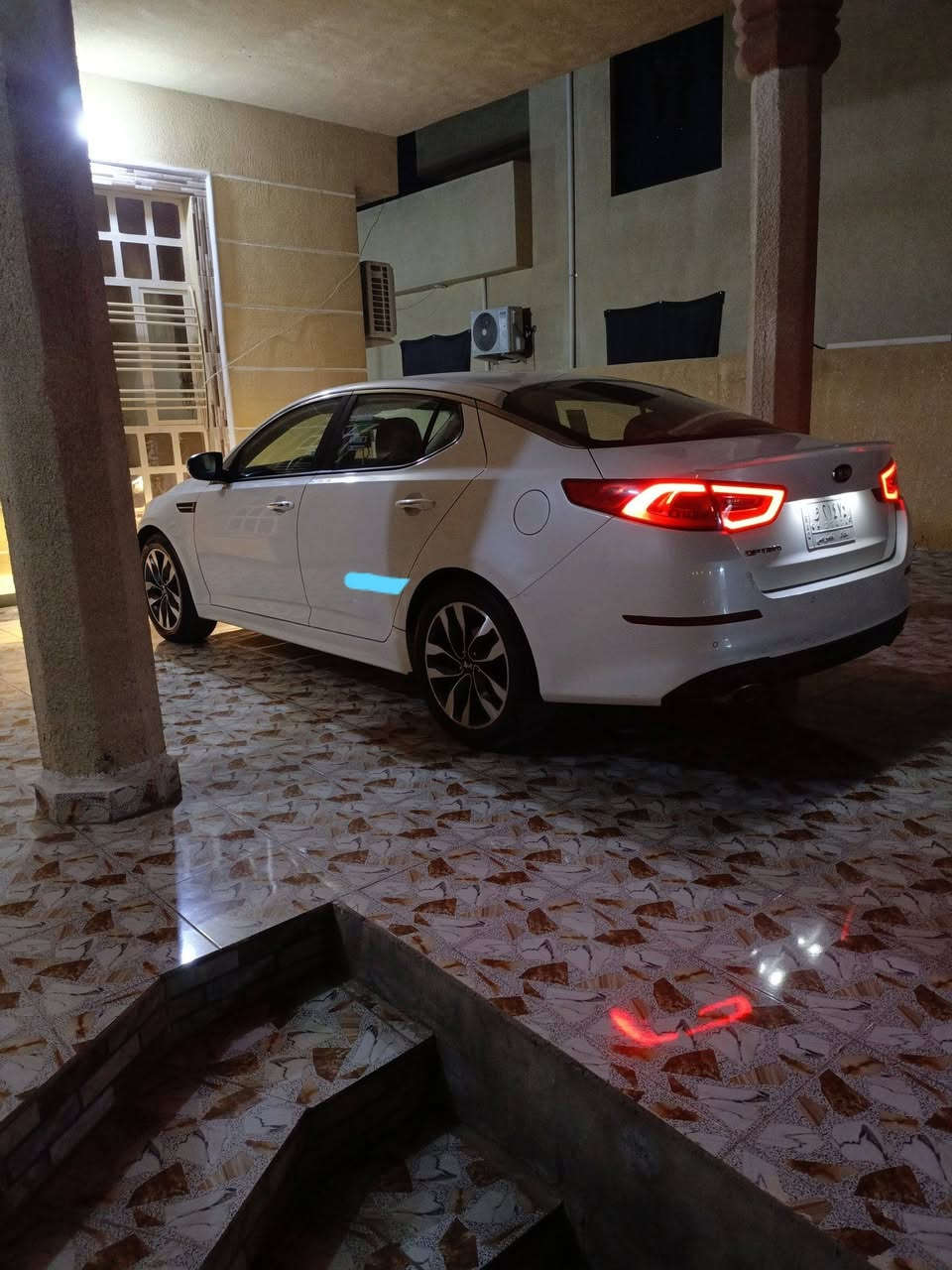 سلام عليكم 
اوبتما 2014 شكل ل15 خليجي 
رقم بغداد 
محرك 2400 دوش بلادي مامفتوح 
تخم تاير جديد 
صدر جديد 
بصمه 
اشاير بلمري 
مري شفط 
حساسات أمامية وخلفية 
لد امامي وخلفي 
ستيرن حرف D
سعر 145
مكان الانبار الكرمه 
***********
***********
سياره بيه جاملغ أمامي ليمنه مبدل 
وبيه بارد مأشر عليهن بصور
