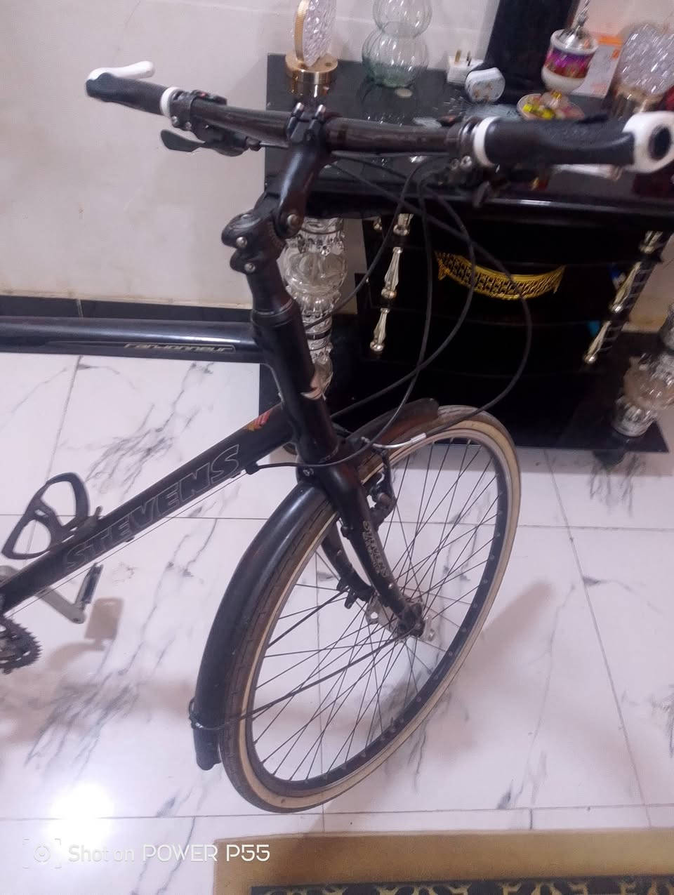 سلام عليكم بابيسكل البيع
السعر 200 الف وكل شي واضح بصوره 
العنوان الشعب حي الجزائر وتواصل على الخاص


**إذا كنت صاحب هذا الإعلان وتريد حذفه لأي سبب، رجاءا أرسل رسالة إلى الدعم الفني**