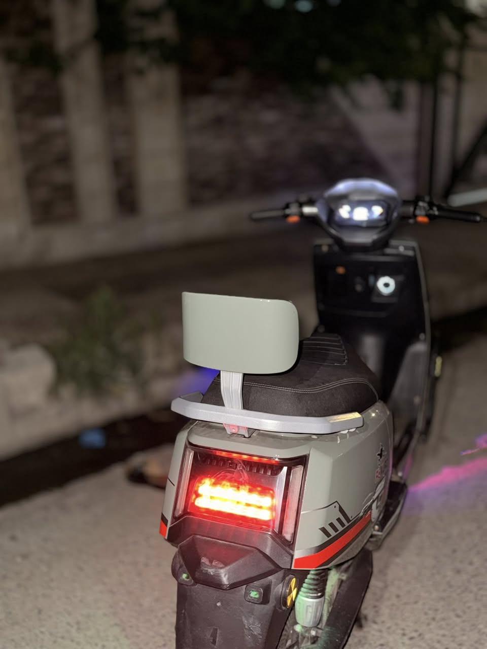 جي تي لاين
جهاز انذار 
كير3
لايت عالي ناصي
ملف 2000w
دبل اشارة
دسك بريك 
بصمة 2
نظام بك
حماية امام
6بطاريات 
السرعة 120
النظام 85/100

العنوان موصل حي الصديق 

السعر 700وبي مجال
للتواصل والاستفسار ***********

