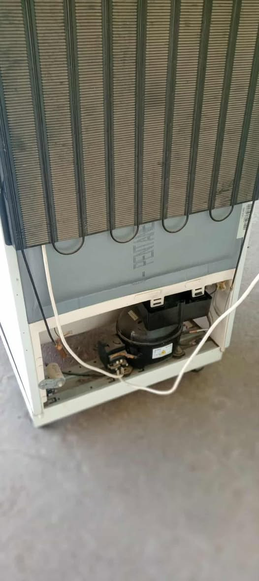 عندي ثلاجه مستعمله  حجم 16 ماطور شركه غاز شركه سعر ١٥٠ بيها مجال


**إذا كنت صاحب هذا الإعلان وتريد حذفه لأي سبب، رجاءا أرسل رسالة إلى الدعم الفني**