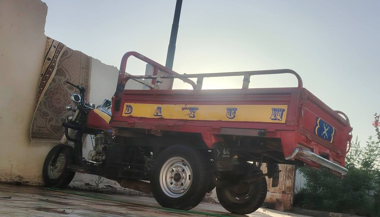 سلام عليكم شباب
ستوته دايون لل بيع مكينه نضيفه بس كاور بيه  مبدل  
شاصي نضيف ستوته كعدته كعدت جمره كامله مابيه نقص 
باقي تفاصيل عله هاذه رقم ***********
