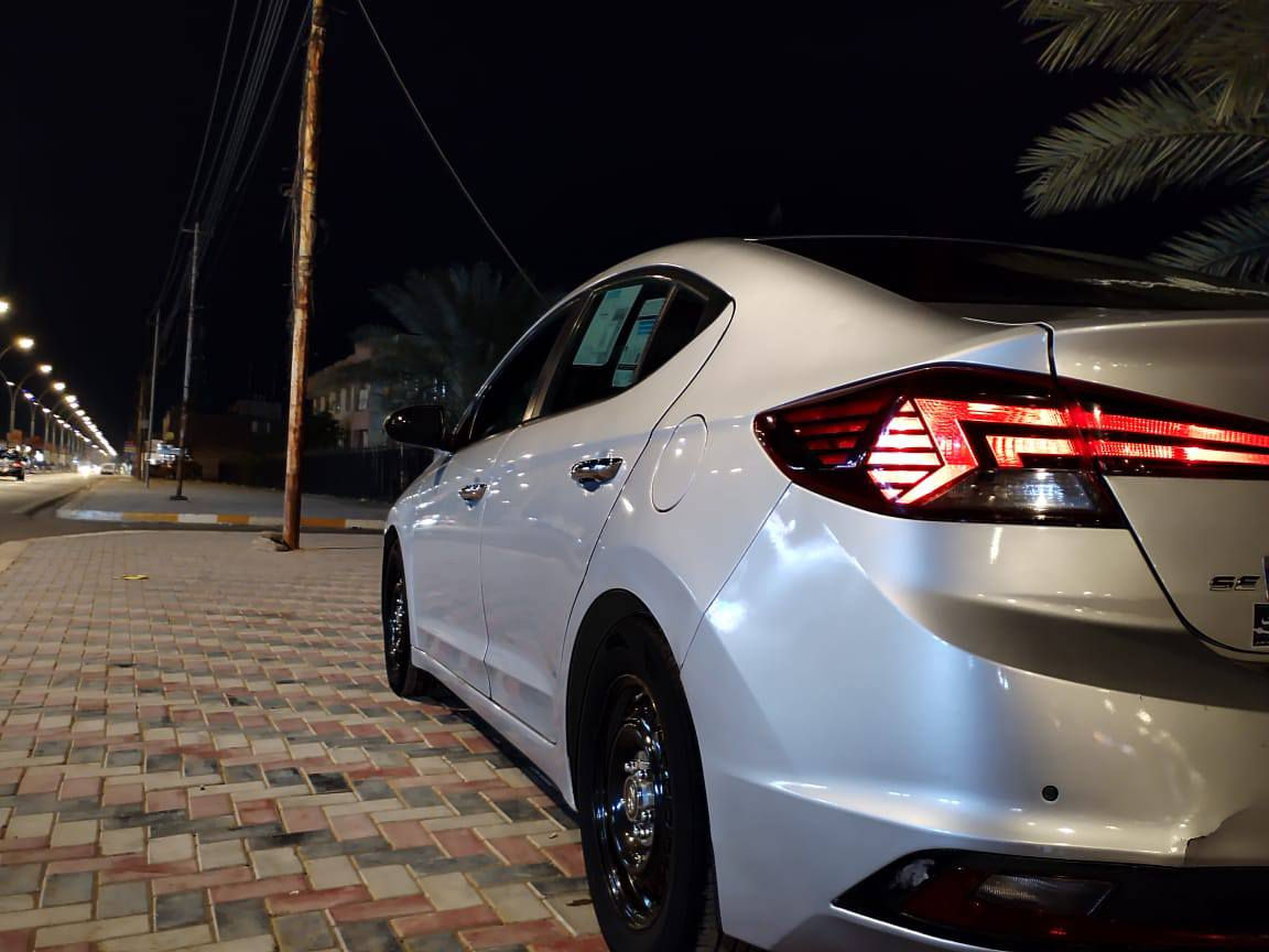 النتر امريكي 2019 كير ATالمرغوب نضيفه كلش سونارها موجود مكانها بغداد الراشديه السعر 135وبيها مجال بسيط كلش *********** السياره بدون ايرباك وبدون دواخل
