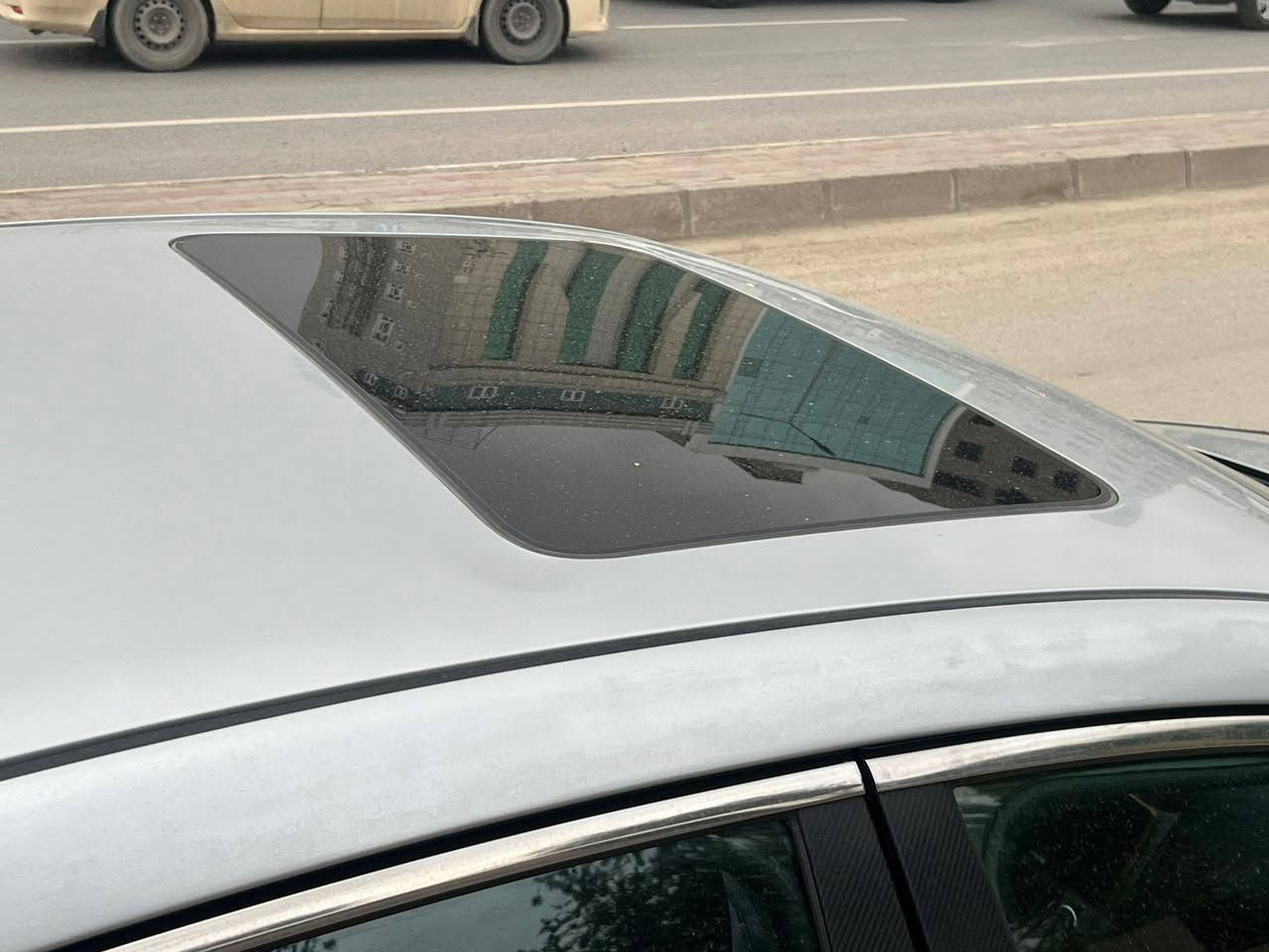 سلام عليكم 
سعر مناسب 
للبيع نقد فقط مكانهه اربيل 
رقم بغداد بأسمي 
هزه ورقم وسنويه جدد 
LTZ فول عدا البصمه 
محرك ٣٦٠٠ 
كشن جلد + هيتر +كهرباء 
سياره صبغ اقل من حزام ابيع حزام بدون ايراك ولا دواخل صور الحادث بلمنشور 
سعر  ٦٧
***********
