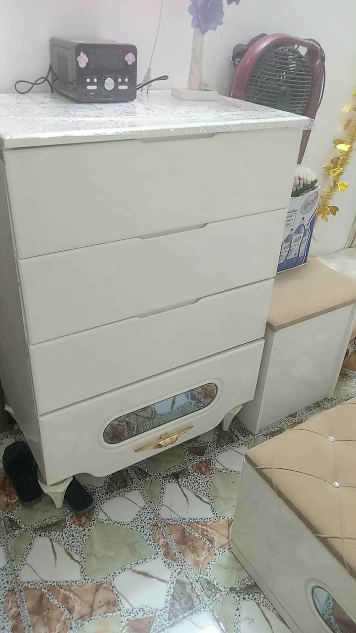 غرفة تركي استخدام قليل سعرها 900 وبيها مجال الغرفة 9 قطع النجف, العراق


**إذا كنت صاحب هذا الإعلان وتريد حذفه لأي سبب، رجاءا أرسل رسالة إلى الدعم الفني**