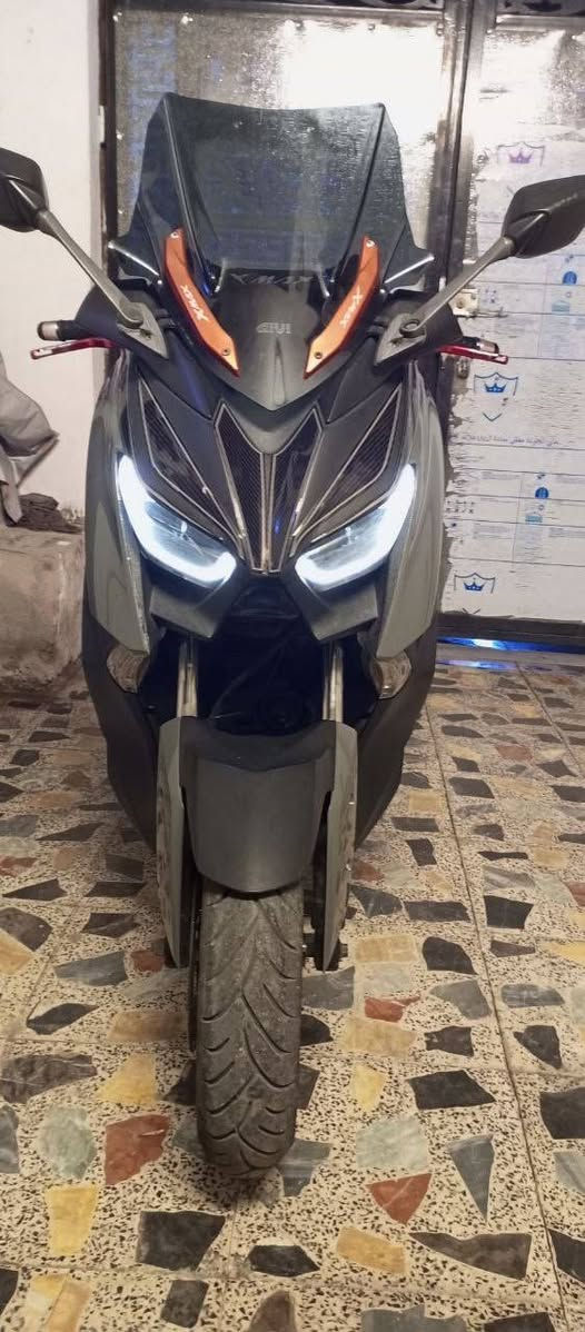 السلآم عليكم 
دراجه اكس ماكس ياماها 300cc سرعتها 160
2019 دراجه خير من الله مكفوله 
دراجه بصمه مثل مااموضح بلفيديو 
وكهربائيات كلها شغاله مابيها نقوصات 
السعر خاص متواجد فيس الرقم ***********
مكاني بغداد
