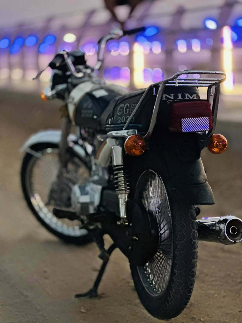 السلام عليكم دراجه اربعه كير نامه برو
مديل 23 كفاله عامه اوراق سعره 575وبيه مجال لتواصل ع هاذه رقم  ‏‪***********‬‏
