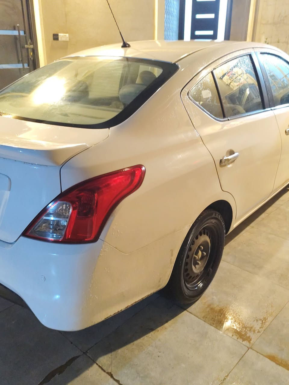 نيسان سني هندي 2022  مكينه كير شرط بدون اي ضرر كلين ماشيه 64  شرط التحويل  ***********
السعر 115$
