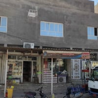 بناية تجارية • ام العصافير • ٢١٠م