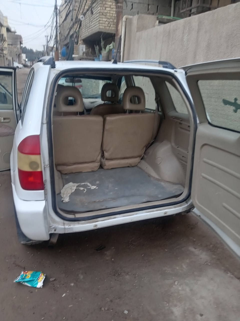 سياره تيكو 20011سياره بسمي سنويه لحد 29
كير ميكانيكي
كير ومكينه خير من لله مكفولات 
تنته سلايت
صدر 80٪
تخم تاير جديد 
غرفه صحراويه نضيفه تخبل 

سونر موجود
ضربه خفيف بل دعاميه صفحة سكن
سعر 64$
 بيه مجال 
***********
