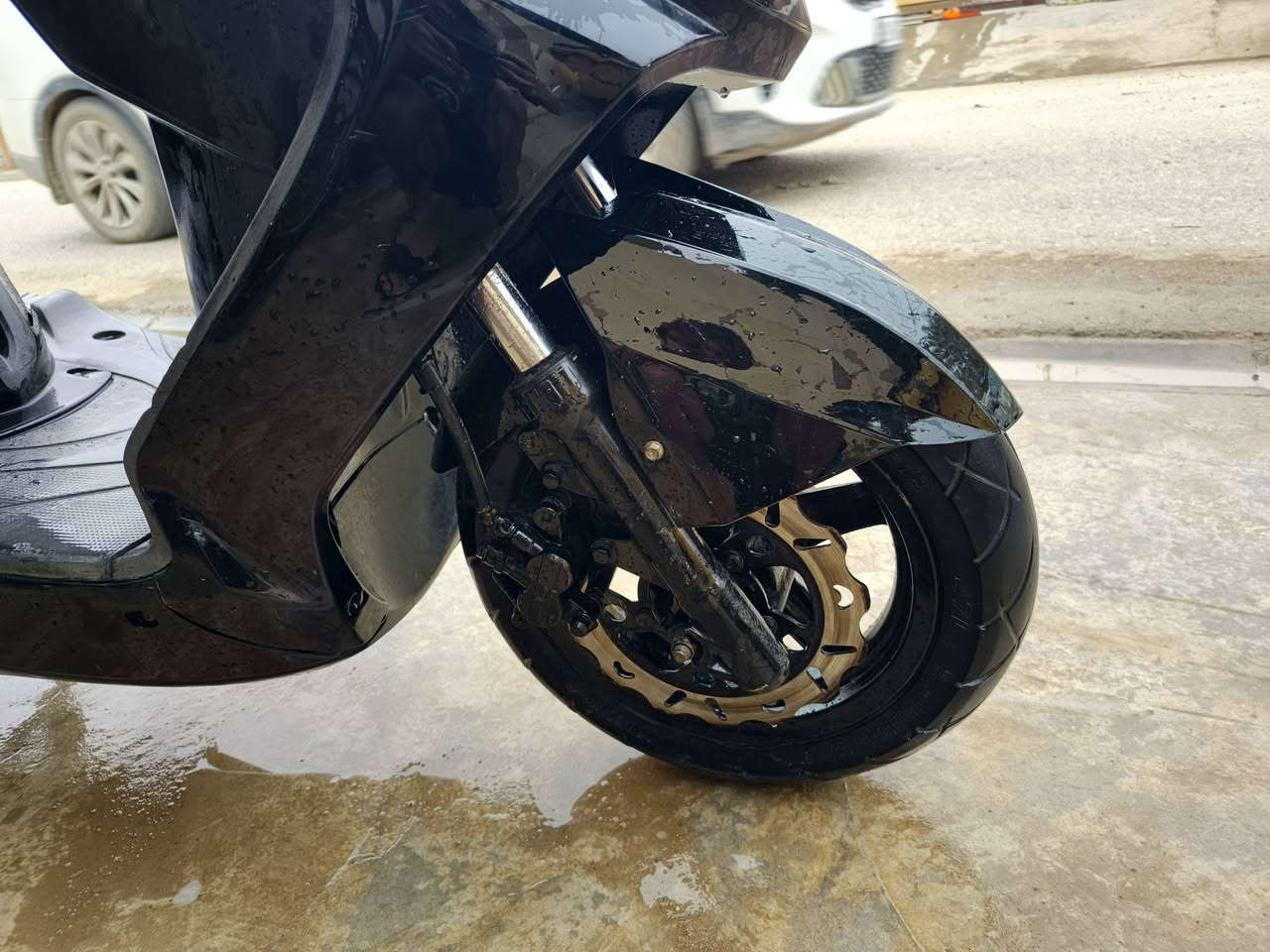 سكنس فحل كامله محرك بلادي مكفوله من كلشي كهربيات كلها شغاله نقصه قفل جنطه وقفل بانزين فقط / سعر 700 وبيه مجال العنوان ديالى بعقوبه رحمه على شارع 

التواصل *********** 

ضمان بل داجه يومين اي شي بيه ترجع
