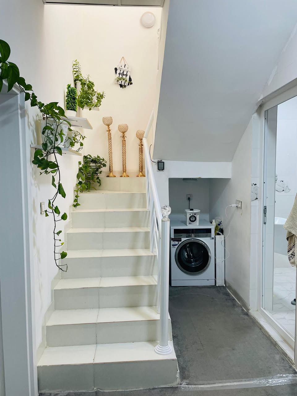 🔥بيع سريع 🔥
بيت للبيع 
في مجمع جوان ستي 
مساحة : ٢٢٠م ركن 
دكت مبردة كامل
غرفة نوم : ٢ 🛏️
مطبخ بارد و حار 
مشتملات 
كراج 🚗
حديقة 🌿
للاستفسار 
***********
