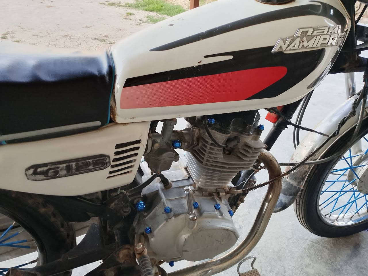 سلام عليكم نامه ابرو 2017محرك ما مفتوح كهربايات كله شغاله ربع هندر مكاني ديالى بعقوبه قرب تقاطع القدس امام المحسن سعر 400 او مراوس بتايكر نضيف كلك كلك ***********
