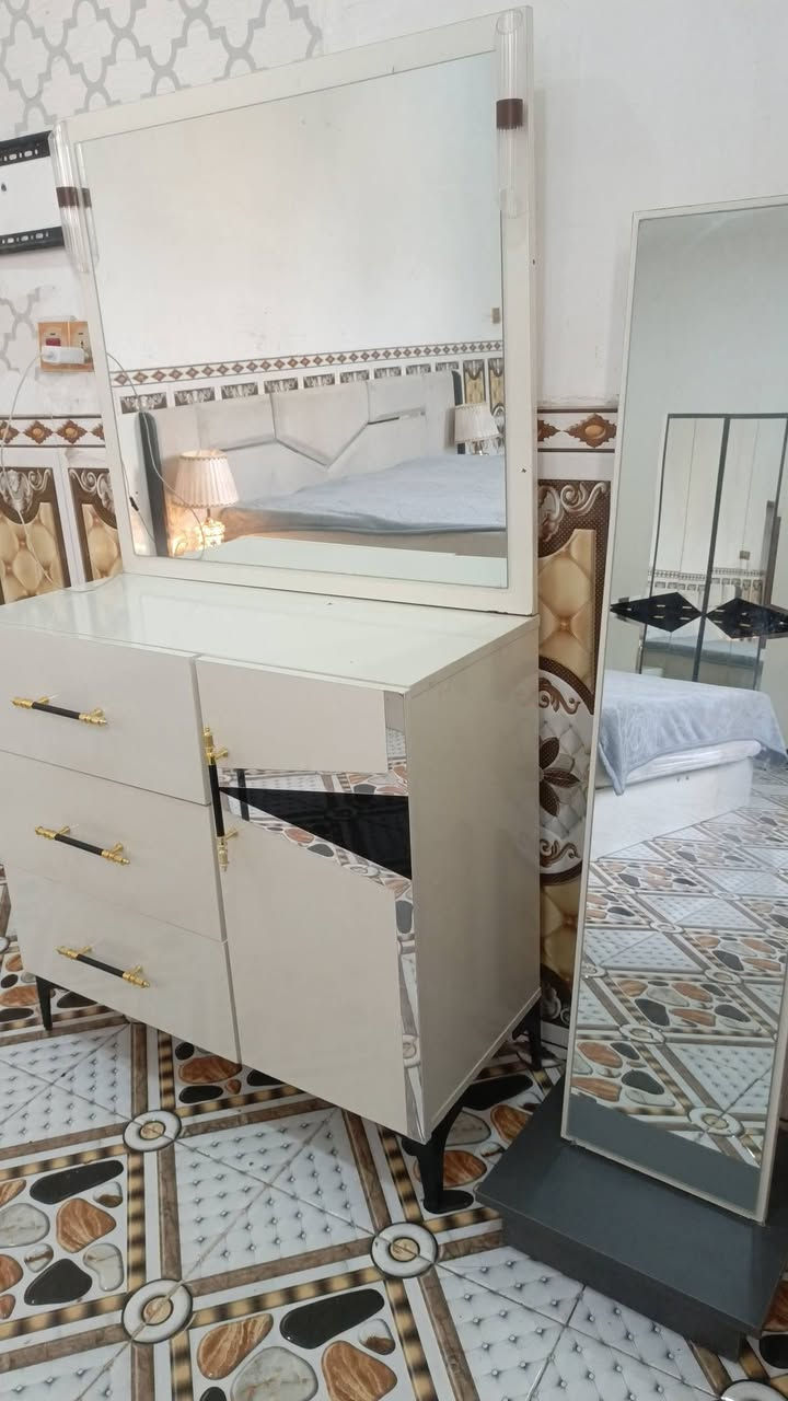 غرفه تركي جديد ه كلش.  ب650 بيه مجال الشراي قليل


**إذا كنت صاحب هذا الإعلان وتريد حذفه لأي سبب، رجاءا أرسل رسالة إلى الدعم الفني**