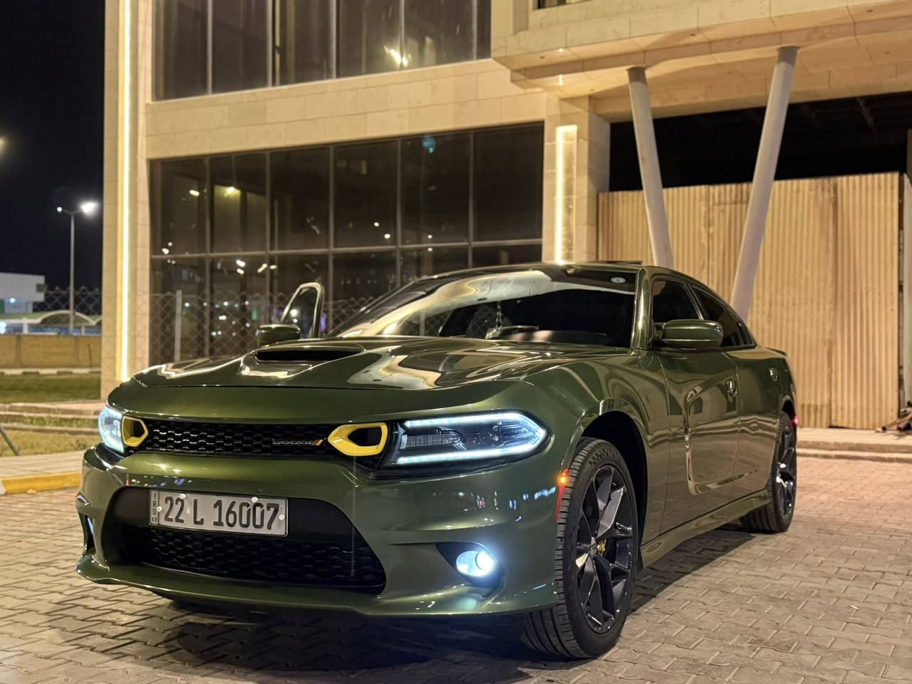 السلام عليكم دوج جارجر جيتي بلاص يعني فول موصفات موديل 19. مكينه 3600 سياره كنديه مكفوله كفاله عامه عداد260 سياره ماشيه 100 كشنات حضن كنتاره حار بارد  خزن ميموري مري قلاب رادار جانبي السعر $275 رقم الهاتف *********** مامتواجد ع فيس
